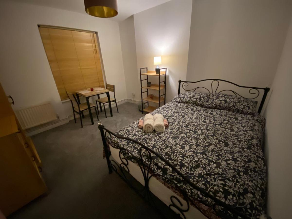 Cosy Victorian Guest Room London Eksteriør billede